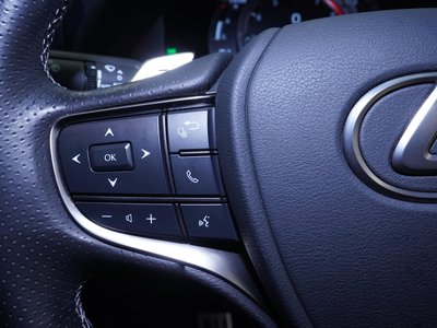 2021 Lexus LS — миниатюра 23