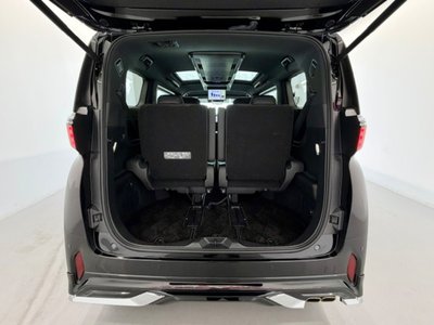 2024 Toyota ALPHARD photo 7