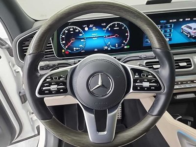 MERCEDES-BENZ GLS - 9