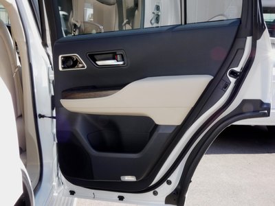 2023 Toyota LAND CRUISER 300 — миниатюра 15