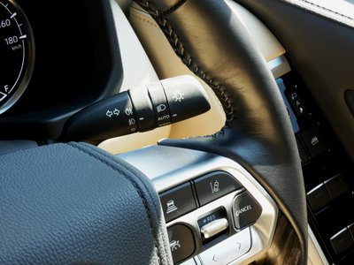 2023 Toyota LAND CRUISER 300 — миниатюра 25