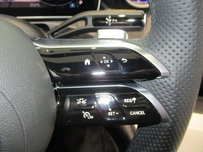 2026 Mercedes-BENZ C-CLASS — миниатюра 16