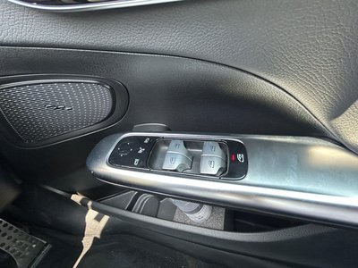 2025 Mercedes-BENZ C-CLASS 缩略图 36