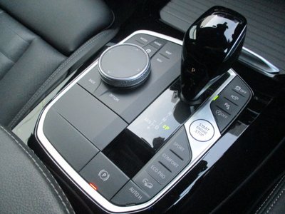 2025 BMW X4 — миниатюра 31