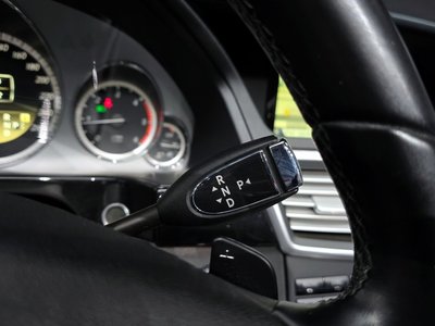 MERCEDES-BENZ E-CLASS - 9