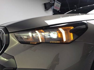 2025 BMW 5 SERIES — фото 9