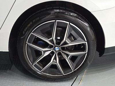 BMW 5 SERIES - 8