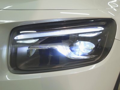 MERCEDES-BENZ GLB - 3