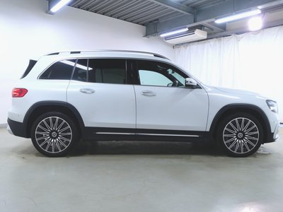 MERCEDES-BENZ GLB - 8