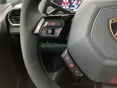 2022 Lamborghini HURACAN — миниатюра 41