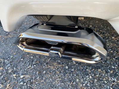 TOYOTA LAND CRUISER 300 - 10