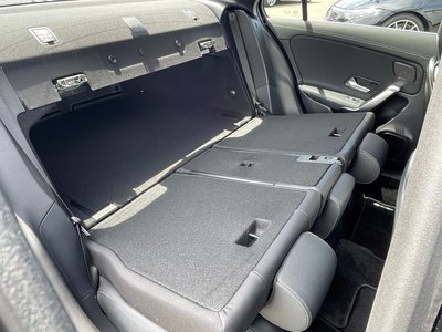 صورة مصغرة 32 لـ 2025 Mercedes-BENZ A-CLASS AMG