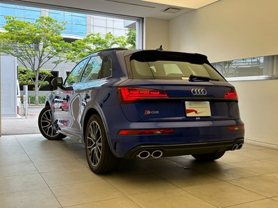 2021 AUDI SQ5 — фото 9
