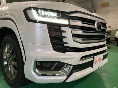 TOYOTA LAND CRUISER 300 - 5