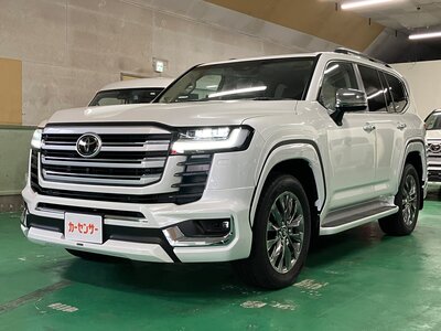 TOYOTA LAND CRUISER 300