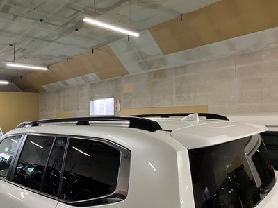 TOYOTA LAND CRUISER 300 - 9