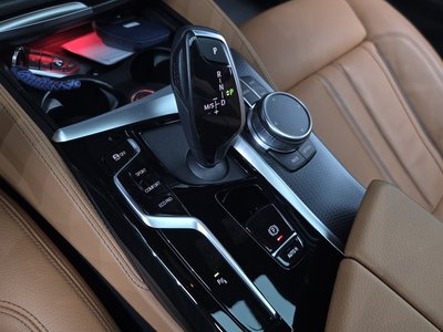 2022 BMW 5 SERIES — миниатюра 12