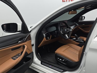 2022 BMW 5 SERIES — миниатюра 13