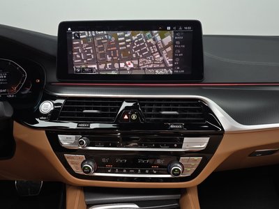 2022 BMW 5 SERIES — миниатюра 20