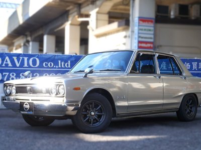 NISSAN SKYLINE