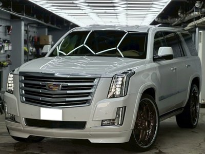 CADILLAC ESCALADE - 1