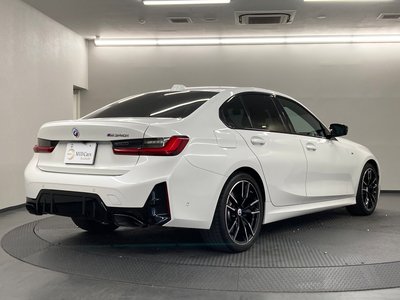 صورة 2 لـ 2023 BMW 3 SERIES