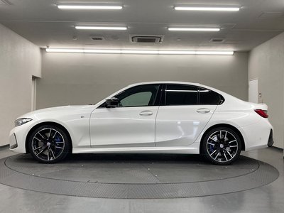 صورة 9 لـ 2023 BMW 3 SERIES