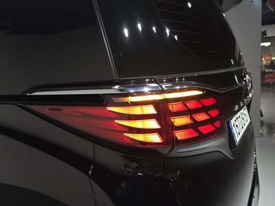 2024 Toyota ALPHARD — фото 10