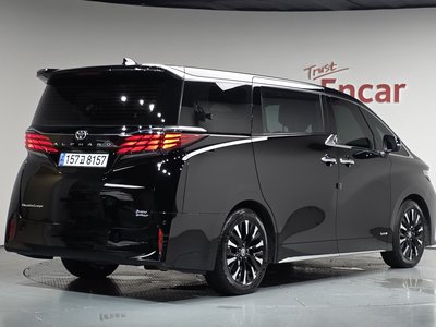 2024 Toyota ALPHARD — фото 3