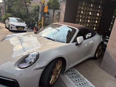 PORSCHE 911 - 1