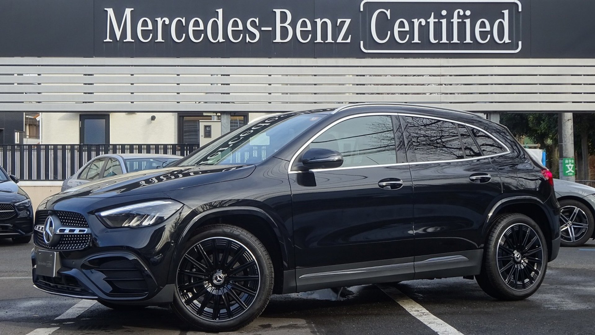 MERCEDES-BENZ GLA - View 1
