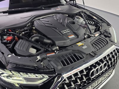 AUDI A8 - 7