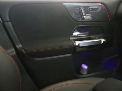 2023 Mercedes-BENZ GLB 缩略图 16