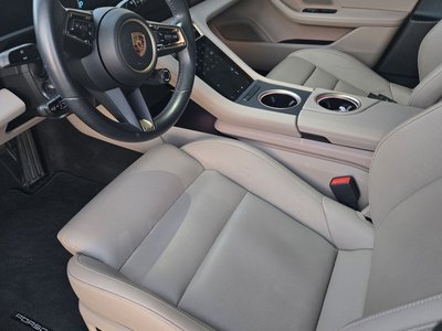 2023 Porsche TAYCAN photo 6