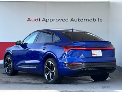 AUDI Q8 - 8