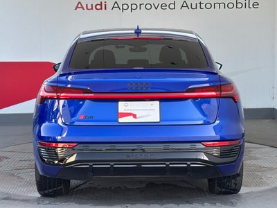 AUDI Q8 - 4