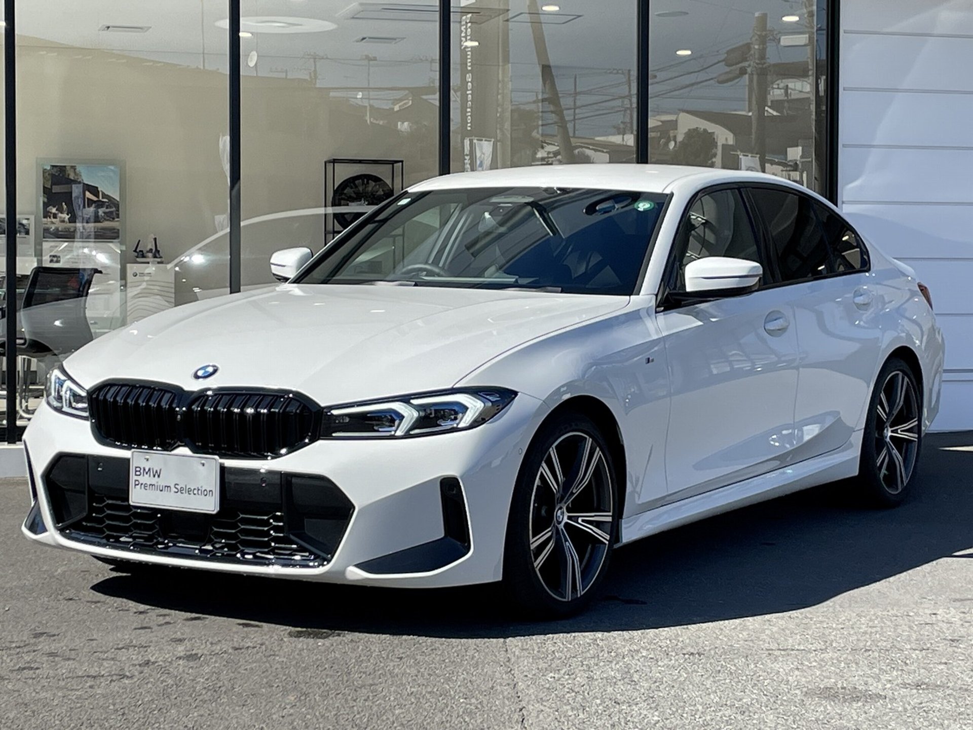 BMW 3 SERIES - View 1