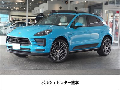 PORSCHE MACAN - 1