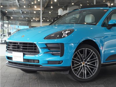 PORSCHE MACAN - 7