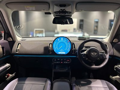 MINI MINI COUNTRYMAN - 3