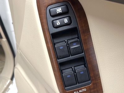 صورة 33 لـ 2023 Toyota LAND CRUISER PRADO