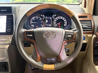 صورة 76 لـ 2023 Toyota LAND CRUISER PRADO