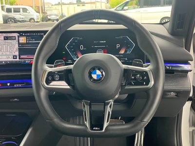 2025 BMW 5 SERIES TOURING thumbnail 35