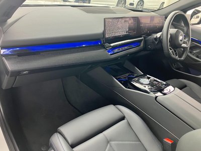 2025 BMW 5 SERIES TOURING thumbnail 66