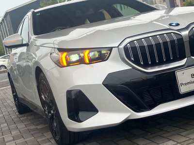 2025 BMW 5 SERIES TOURING photo 7