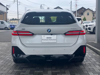 2025 BMW 5 SERIES TOURING photo 5
