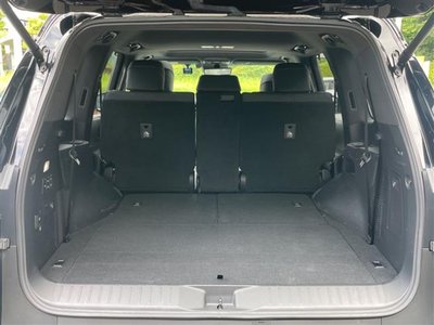 2023 Lexus LX thumbnail 22