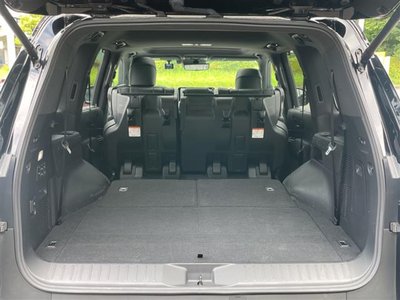 2023 Lexus LX thumbnail 23