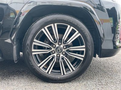 2023 Lexus LX thumbnail 38