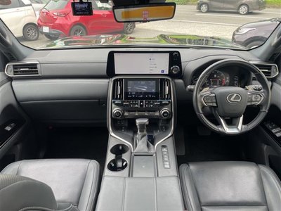 2023 Lexus LX thumbnail 42